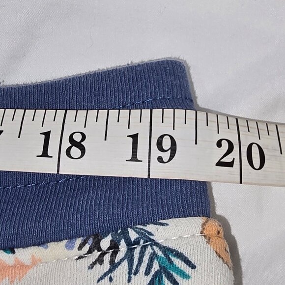 Tiger and Bamboo tree printed shorts, Size XL (40-42) No Boundaries - Picture 7 of 12